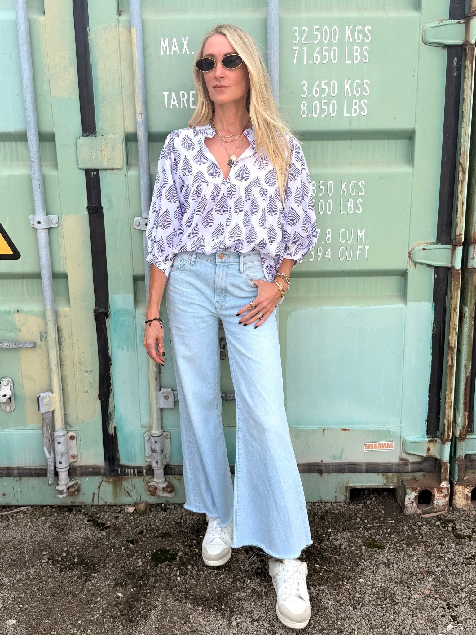 Thea Classic Blouse - Sur La Vague